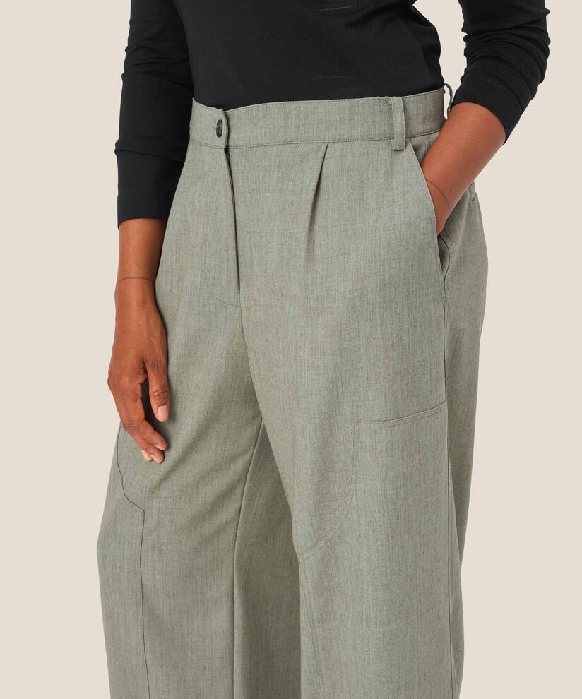 Hose mit Ziernähten und Gummizug hinten, Vetiver