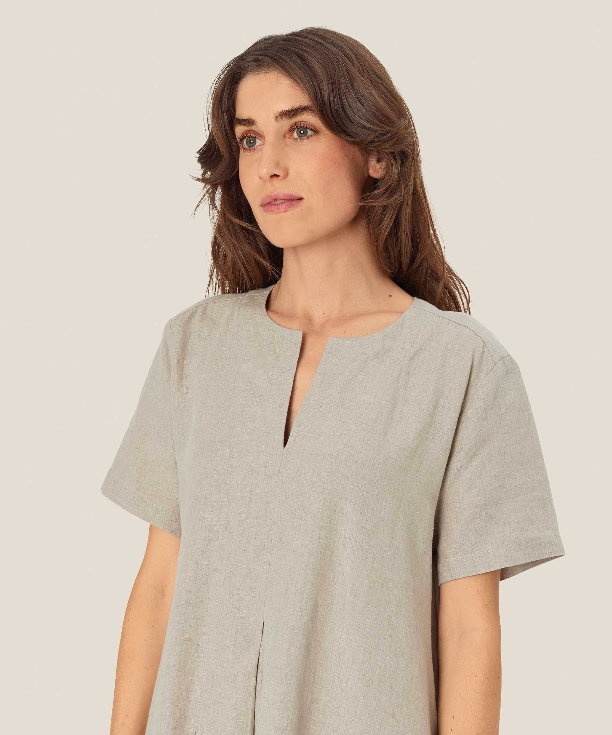 kurzärmliges Leinenkleid mit Eingrifftaschen, Natural