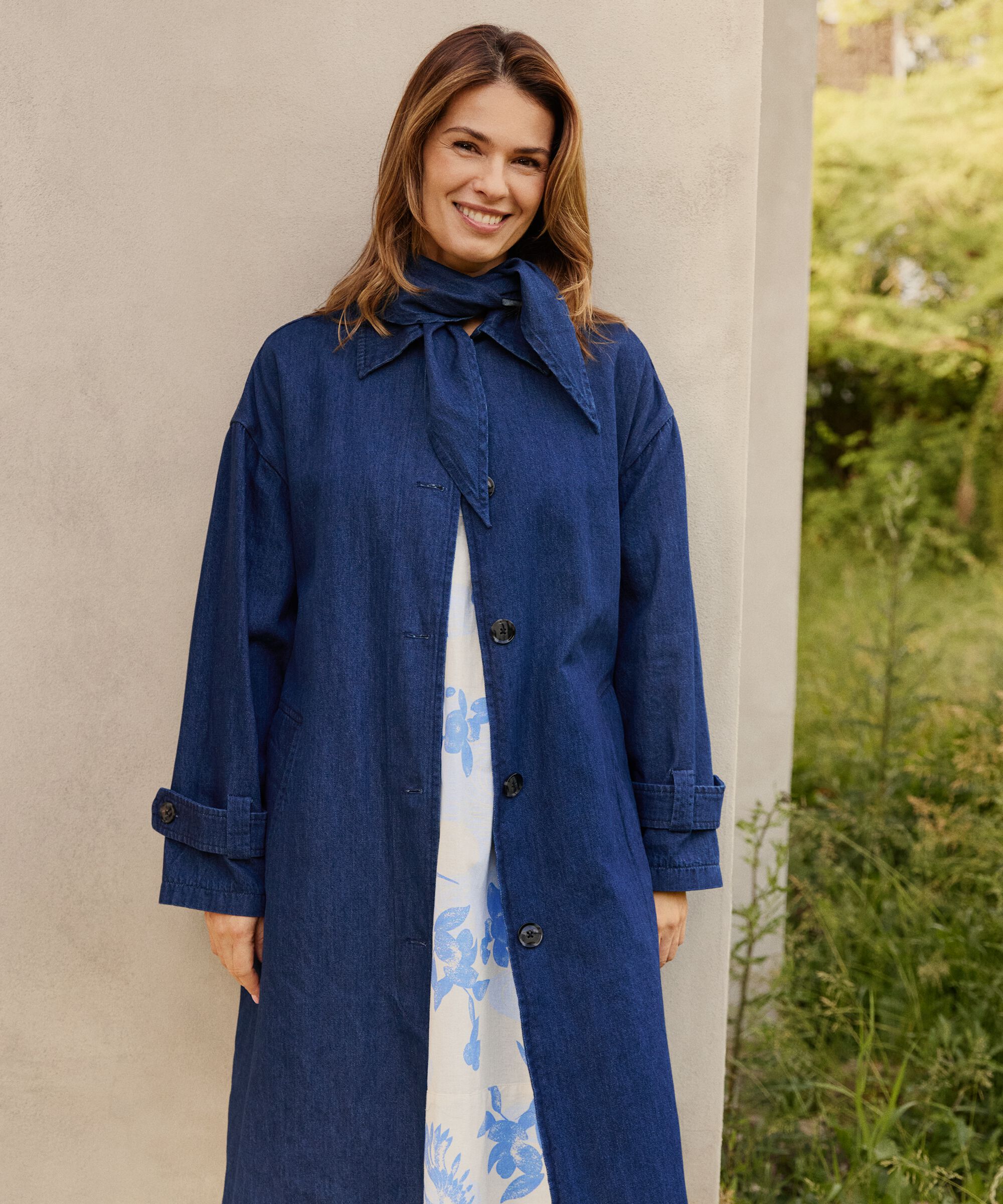 Jeansmantel mit abnehmbarem Gürtel und Halstuch, Dark Denim