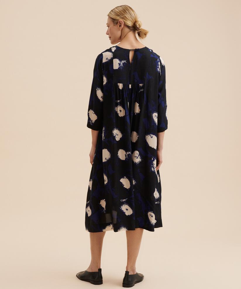 VISKOSEKLEID MIT DREVIERTELÄRMELN, Maritime Blue