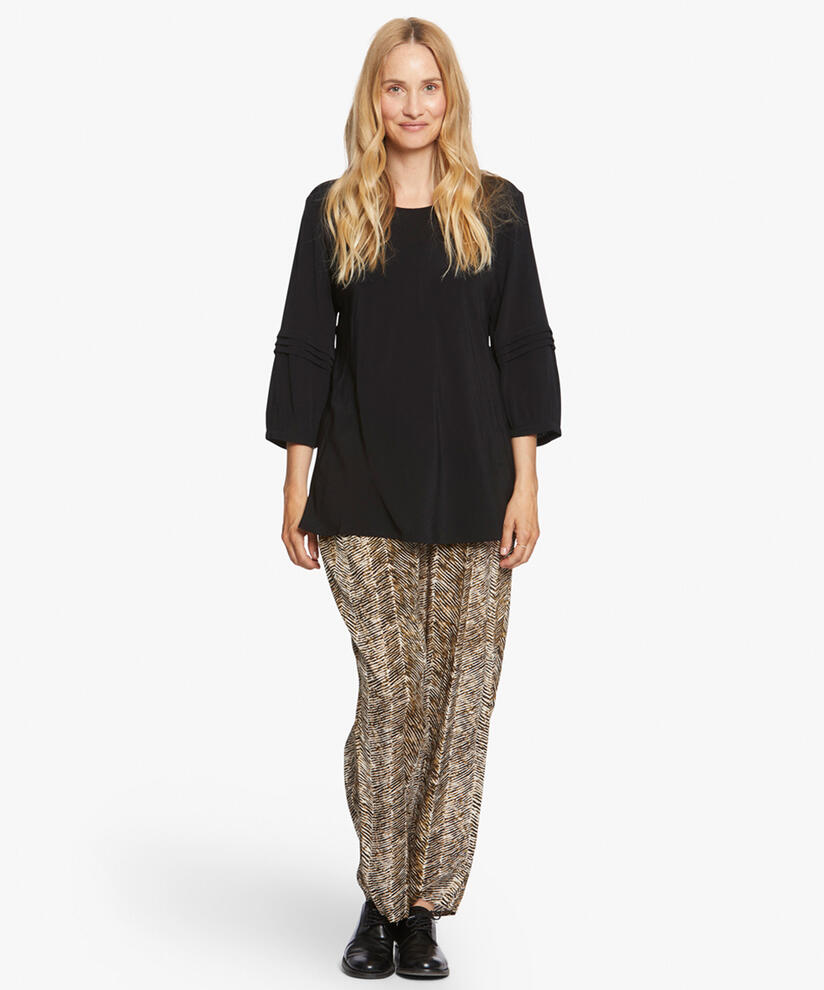 BEATE SHIRT, Black
